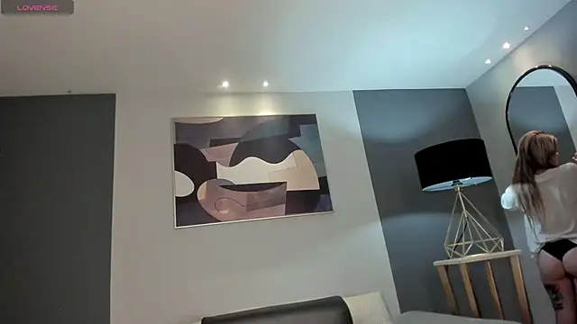 CarlaBrunni online show from 12-21-25, 11:23