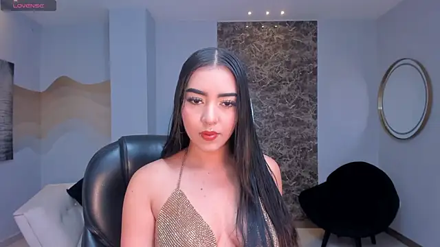 SophieLanne online show from 12-18-25, 04:06