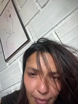 LaraDanverss online show from 11-16-25, 05:28