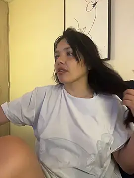 LaraDanverss online show from 04-02-26, 10:49