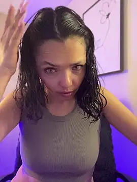 LaraDanverss online show from 04-16-26, 09:04