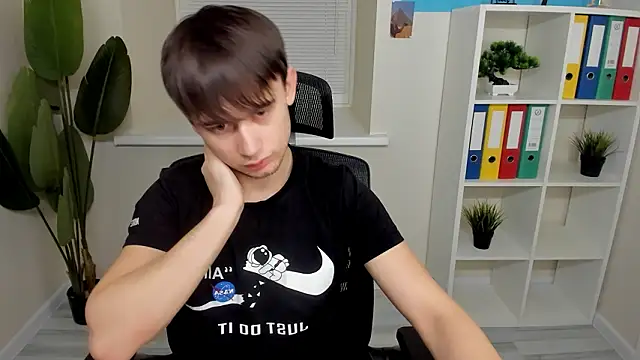 AlejandroEllias online show from 02-03-26, 06:57