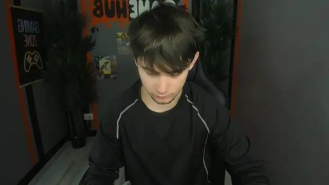 AlejandroEllias online show from 02-19-26, 06:43