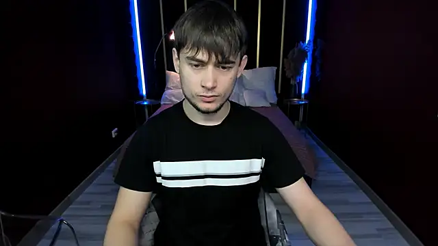 AlejandroEllias online show from 01-17-26, 04:05