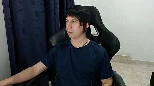 Daniell Young online show from 11-18-25, 07:33