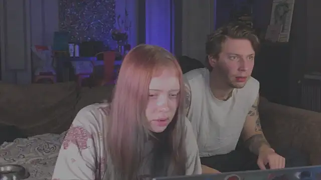 Frend Zone online show from 11-25-25, 06:19