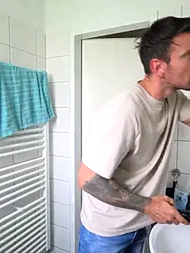 Mystery Mark online show from 04-10-26, 04:36