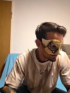 Snapshot of Mystery_Mark chatting on 04-20-26, 04:52 Mystery Mark online show from 04-20-26, 04:52