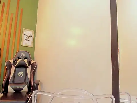 Alondra Tits online show from 12-18-25, 12:42