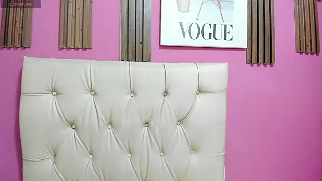 Snapshot of Alondra_Tits chatting on 11-23-25, 12:37 Alondra Tits online show from 11-23-25, 12:37