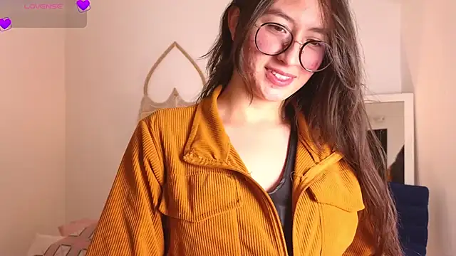 ChaosDoll   online show from 12-22-25, 08:53