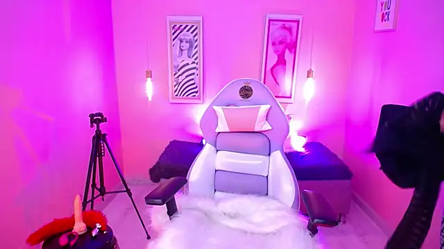 Milu carbajal x online show from 11-28-25, 08:31