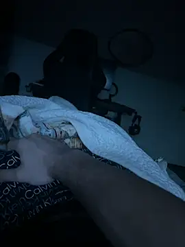 Snapshot of daddyshomeee_ chatting on 02-08-26, 07:06 daddyshomeee online show from 02-08-26, 07:06