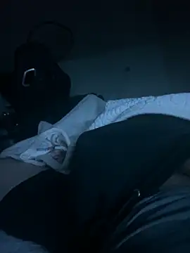 Snapshot of daddyshomeee_ chatting on 02-20-26, 06:48 daddyshomeee online show from 02-20-26, 06:48