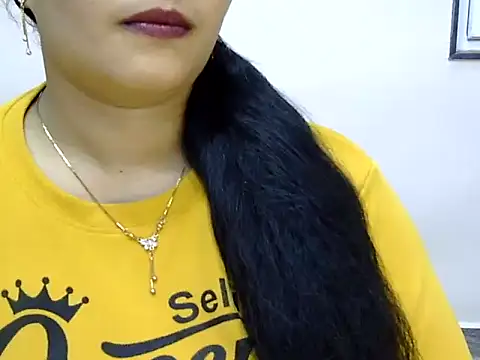 Snapshot of Muskan_Jha chatting on 06-20-26, 02:44 Muskan Jha online show from 06-20-26, 02:44