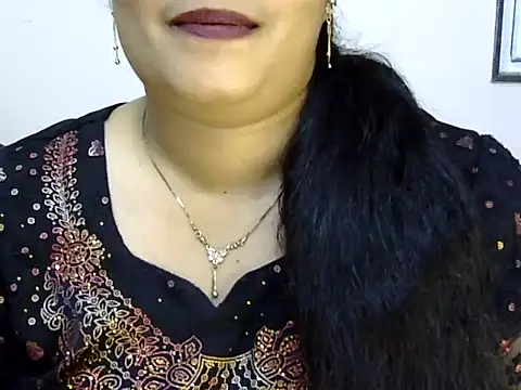 Snapshot of Muskan_Jha chatting on 06-27-26, 01:39 Muskan Jha online show from 06-27-26, 01:39
