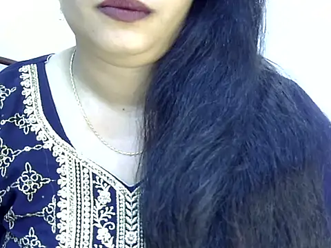 Snapshot of Muskan_Jha chatting on 05-18-26, 02:01 Muskan Jha online show from 05-18-26, 02:01