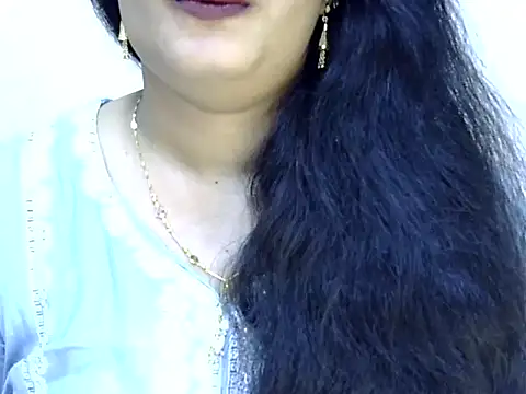 Snapshot of Muskan_Jha chatting on 05-21-26, 02:25 Muskan Jha online show from 05-21-26, 02:25