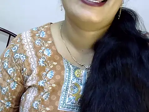 Snapshot of Muskan_Jha chatting on 06-24-26, 02:04 Muskan Jha online show from 06-24-26, 02:04