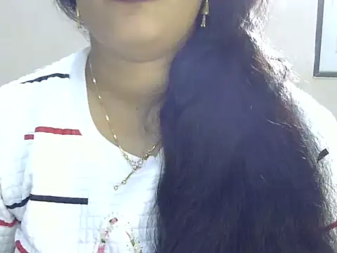 Snapshot of Muskan_Jha chatting on 05-30-26, 01:45 Muskan Jha online show from 05-30-26, 01:45