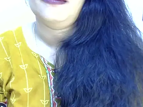 Snapshot of Muskan_Jha chatting on 05-19-26, 01:32 Muskan Jha online show from 05-19-26, 01:32