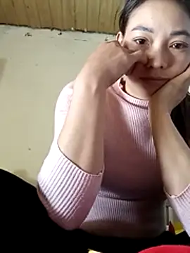 Snapshot of _Su-Su_ chatting on 12-03-25, 01:50 Su-Su online show from 12-03-25, 01:50