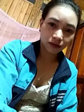 Snapshot of _Su-Su_ chatting on 11-17-25, 10:25 Su-Su online show from 11-17-25, 10:25