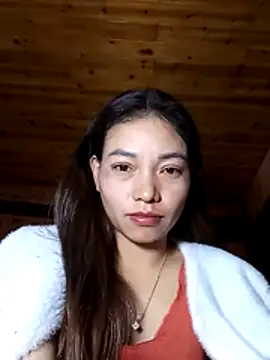 Snapshot of _Su-Su_ chatting on 12-05-25, 08:39 Su-Su online show from 12-05-25, 08:39