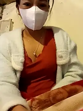 Snapshot of _Su-Su_ chatting on 11-21-25, 12:42 Su-Su online show from 11-21-25, 12:42