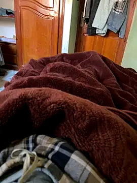 Snapshot of yassssst chatting on 12-04-25, 03:44 yassssst online show from 12-04-25, 03:44