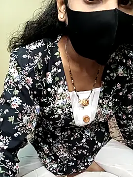 Desi Hot Queen online show from 11-27-25, 04:35