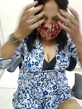 Cute-richa1 online show from 12-18-25, 01:22