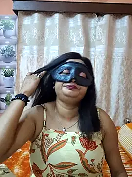 Cute-richa1 online show from 05-08-26, 07:39
