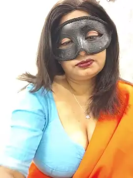 Cute-richa1 online show from 05-31-26, 06:31