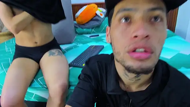 Loversinfire2 online show from 12-18-25, 08:23