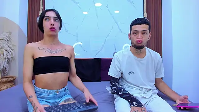 Loversinfire2 online show from 04-07-26, 01:51