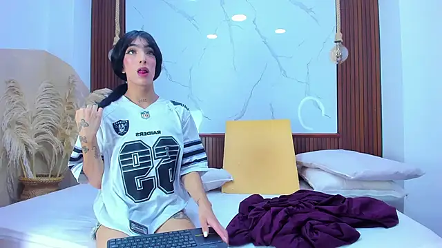 Loversinfire2 online show from 12-19-25, 08:33