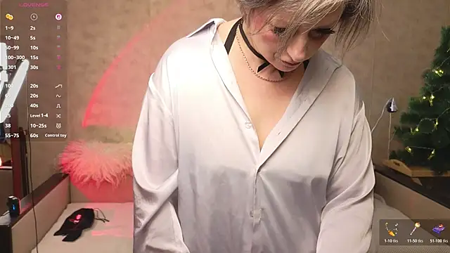 ElaraSable online show from 12-19-25, 12:18