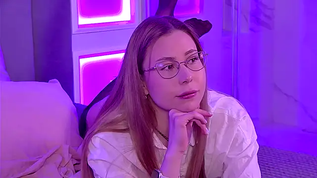 -SaraBlack- online show from 12-19-25, 05:15