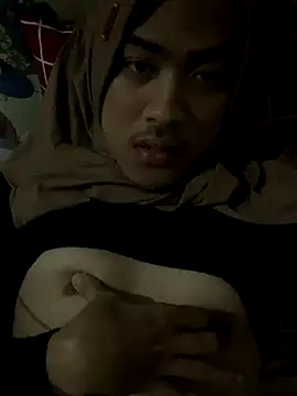 Snapshot of yuliabirdiantie1 chatting on 11-15-25, 10:08 yuliabirdiantie1 online show from 11-15-25, 10:08