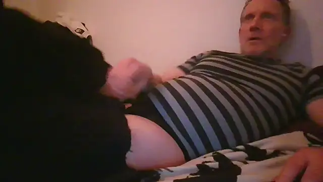 Snapshot of JonnaCD chatting on 12-07-24, 04:37 JonnaCD online show from 12-07-24, 04:37