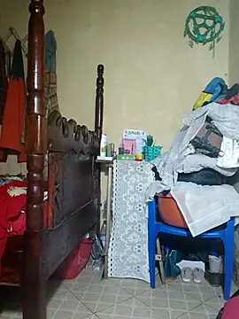 honeypot224 online show from 11-18-25, 04:21