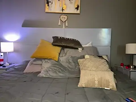 Snapshot of kittycat202501 chatting on 02-14-26, 11:43 kittycat202501 online show from 02-14-26, 11:43