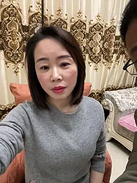 xiaoling2358 online show from 01-09-26, 01:18