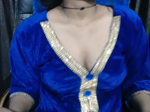 Queen Bhanu online show from 12-15-25, 01:50