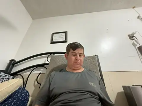 Snapshot of beto536 chatting on 02-22-26, 05:21 beto536 online show from 02-22-26, 05:21