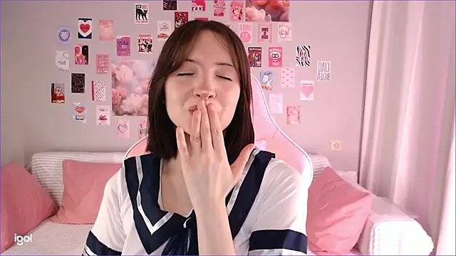 Lexi Bottom online show from 02-15-26, 02:12