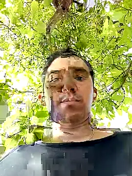 Snapshot of angelcachondo1128 chatting on 11-18-25, 07:39 angelcachondo1128 online show from 11-18-25, 07:39