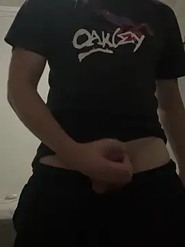 Snapshot of oIAcyber chatting on 11-17-25, 02:48 oIAcyber online show from 11-17-25, 02:48