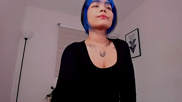 Snapshot of Scarlett_whitmore chatting on 11-19-25, 04:56 Scarlett whitmore online show from 11-19-25, 04:56